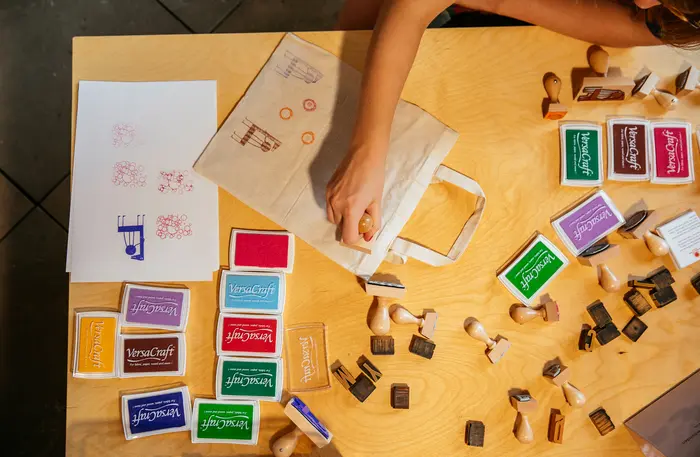 museum eroeffnung vernisage kinder biennale kunst