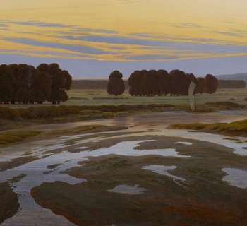 eine Landschaft in der Abenddämmerung mit Wasserflächen und Bäumen
