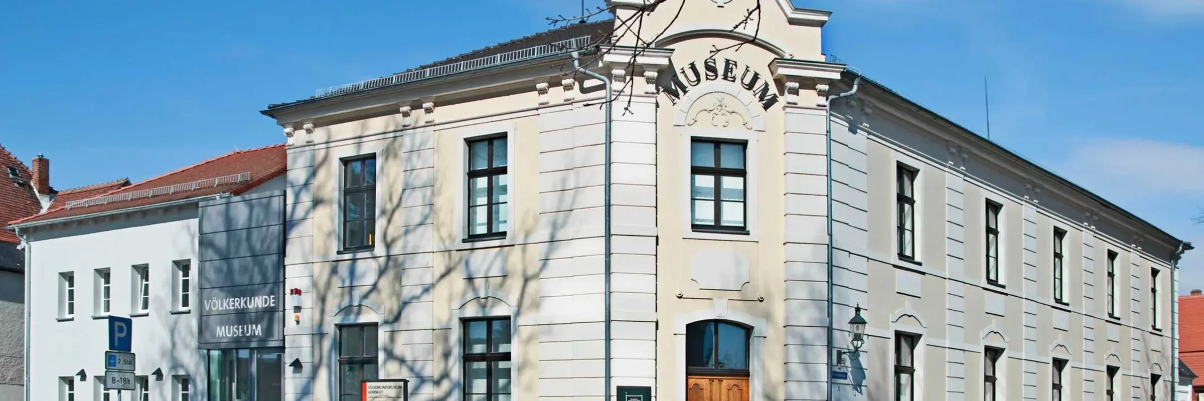 Gebäude des Völkerkundemuseum Herrnhut von außen