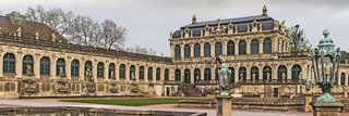 Blick aus dem Zwingerhof auf den Mathematisch-Physikalischen Salon