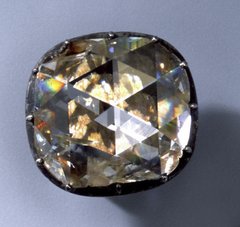 Große Diamantrose (Diamantrosengarnitur)