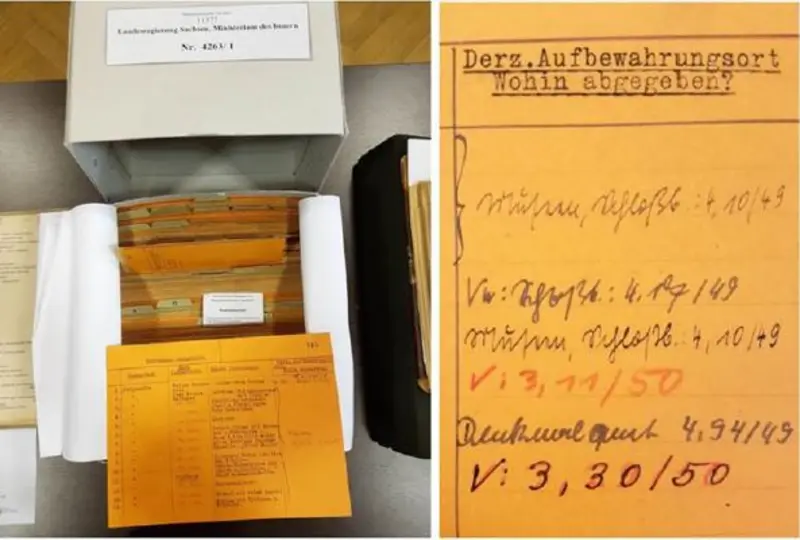 Karton mit diversen Karteikarten