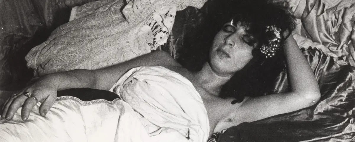 Colette a.k.a. Colette Lumiere: “‘Ancora tu’ – living in a space for six days with all my personal belongings”, Internationaler Kunstmarkt Köln, 1977