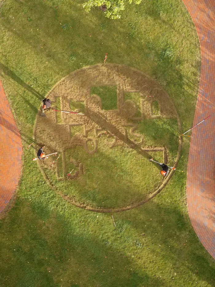 Typographische Gärten in Löbnitz- "Ich bin das ich bin"