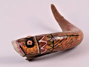 Hornschnitzerei Fisch