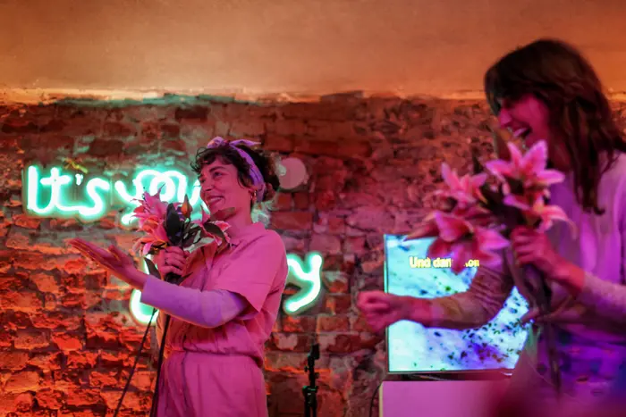 Billie Enders & Sophia Maria Keßen, Künstlerische Intervention im ECK