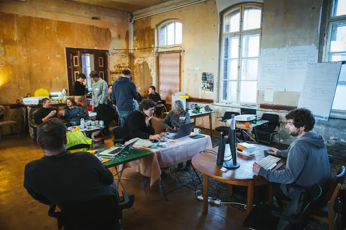 Die Kunst-Aktion und Workshop "Vom Abstellgleis zum Aktionsraum" am 14.12.2019 im Bahnhof von Bad Düben für die "180 Ideen für Sachsen".