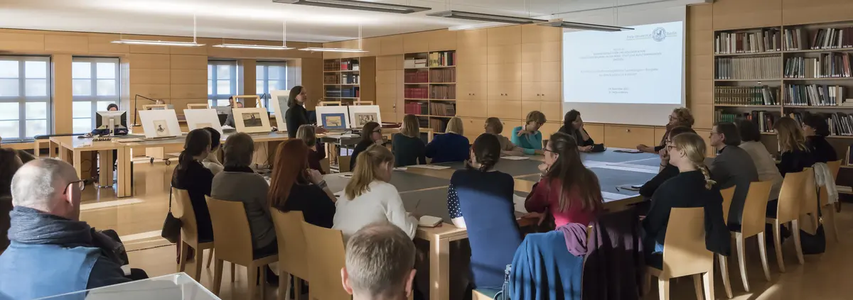 Veranstaltung im Rahmen der Weiterbildung im Studiensaal des Kupferstich-Kabinetts