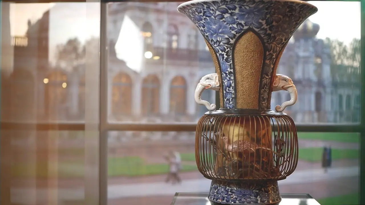 Vases of a Feather