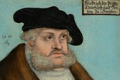 Lucas Cranach der Ältere (1472–1553) und Werkstatt, Kurfürst Friedrich der Weise, 1533 Portrait eines Mannes mit Mütze und Mantel vor hellblauem Hintergrund