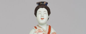 Figur einer Dame, Japan, Arita, spätes 17. Jhd. Porzellan, Unterglasur, Aufglasurmalerei, H. 37.1cm. , Inv.-Nr. PO 117© Staatliche Kunstsammlungen Dresden, Foto: Adrian Sauer