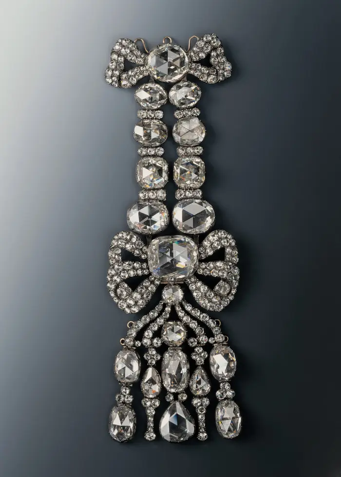 Achselschleife (Epaulette) (Diamantrosengarnitur) (Teilstück vorhanden)