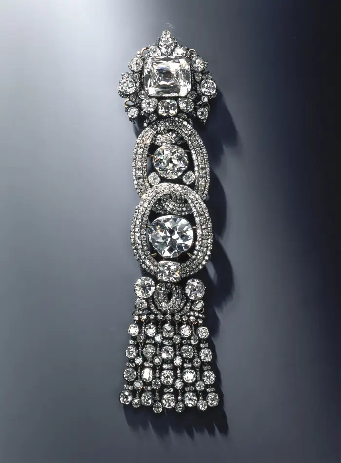 Epaulette mit dem sog. "Sächsischen Weißen" aus der Brillantgarnitur