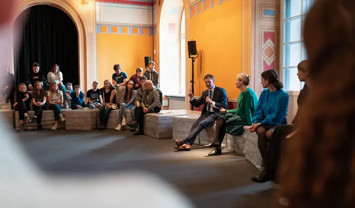 Ausstellungsansicht "Die Erfindung der Zukunft", Bereich "Zukunftsforum"