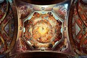 Drohnenaufnahme: Correggio, Kuppelfresko Maria Himmelfahrt, Kathedrale Santa Maria Assunta Parma 1530-1534 kreisförmiges Deckengemälde mit vielen Details