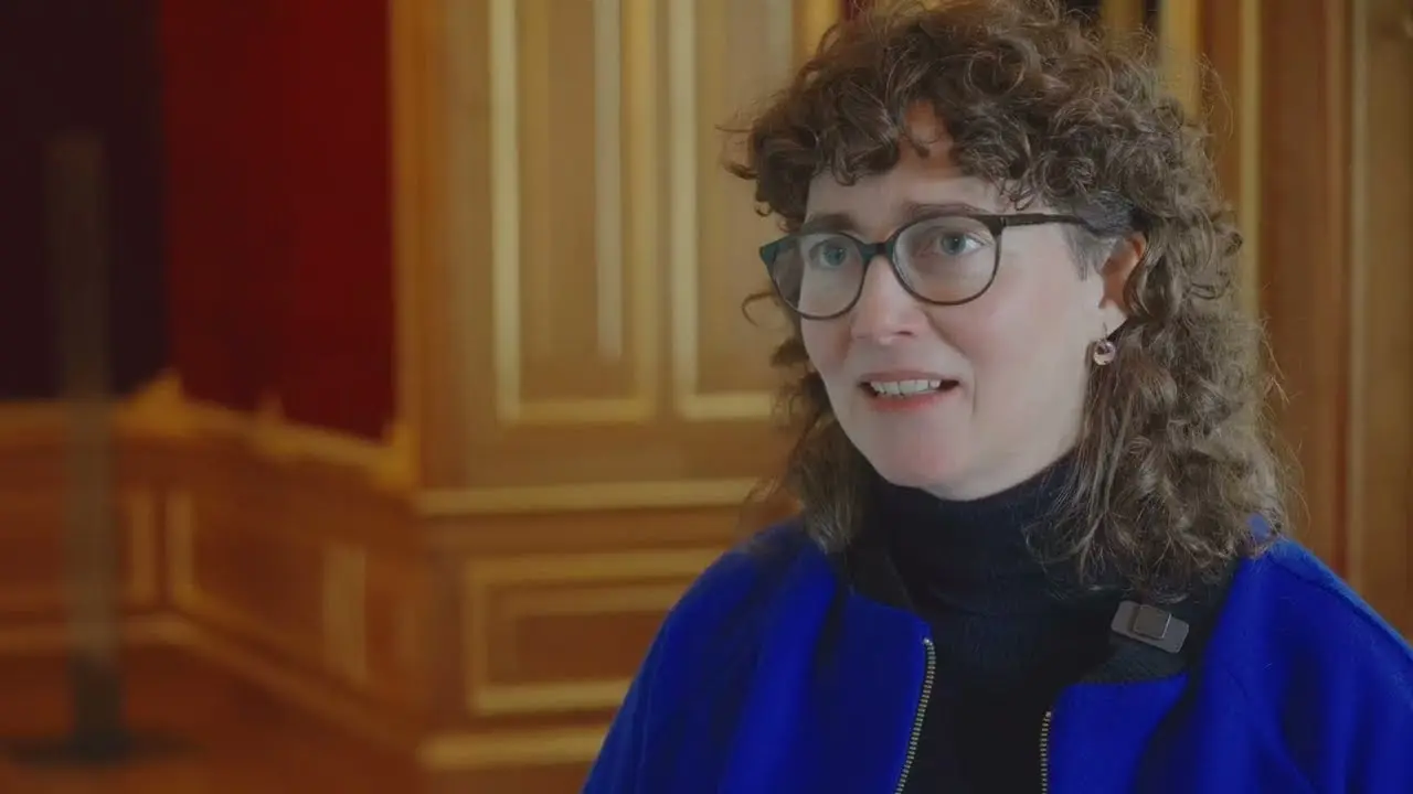 GhostBox in der Ausstellung "Fait à Paris. Die Kunstmöbel des Jean-Pierre Latz am Dresdner Hof"