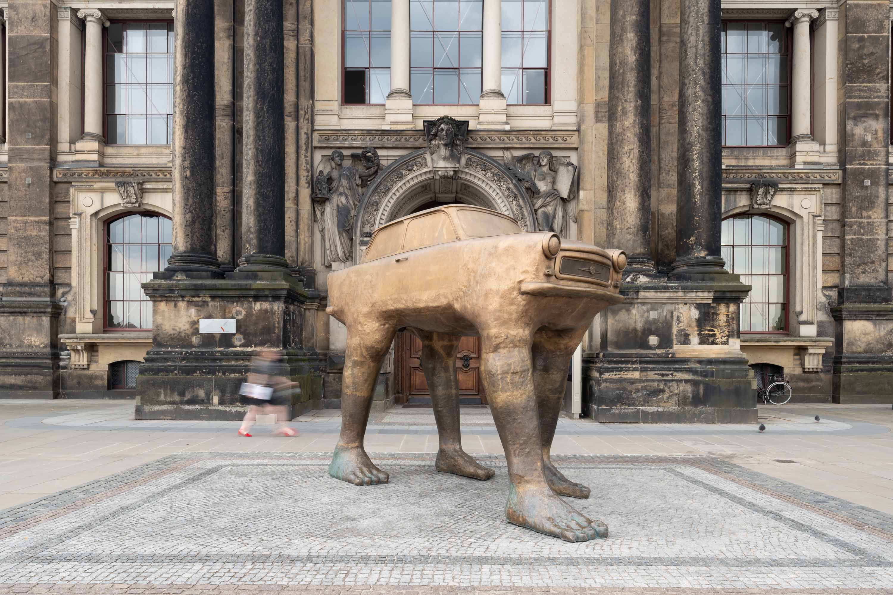 Ein Trabant auf zwei Beinen